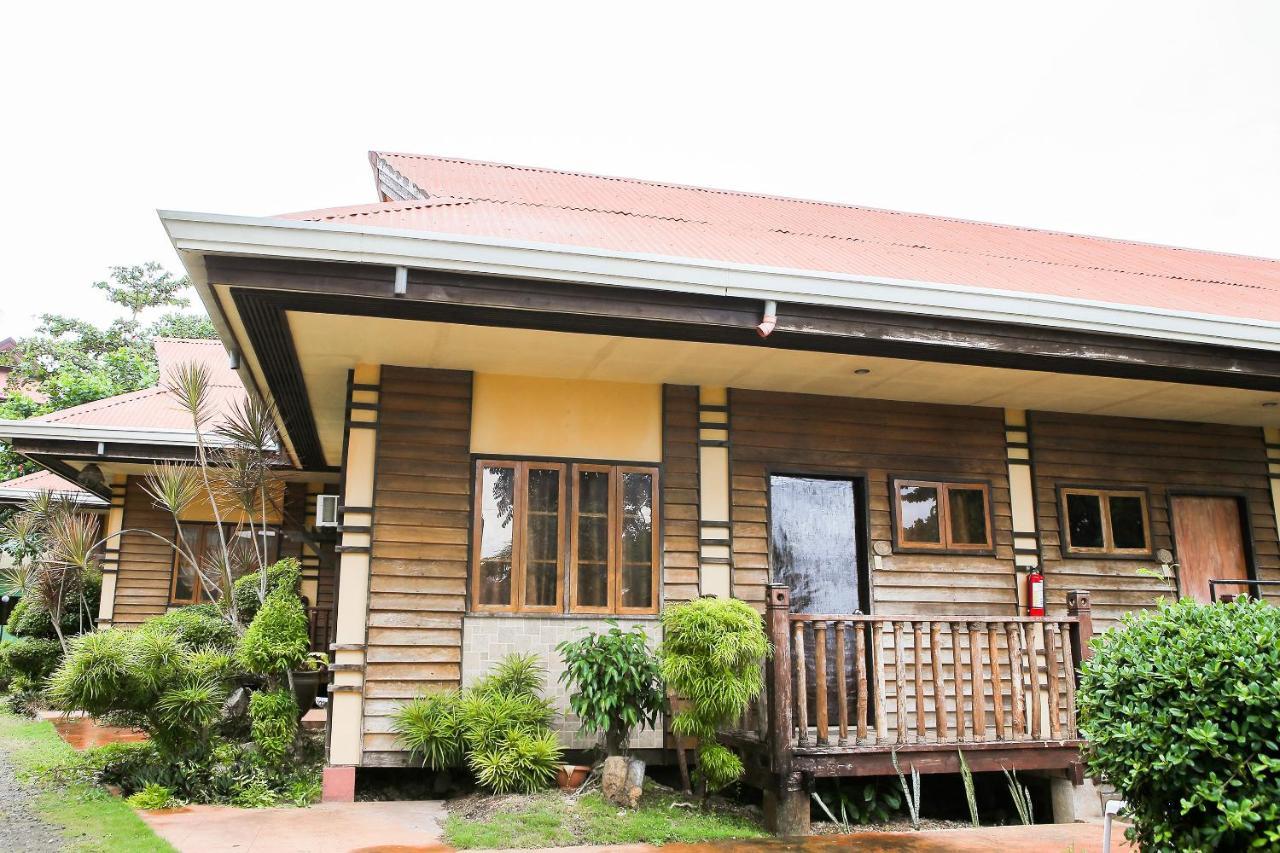 Oyo 435 La Veranda Beach Resort パングラオ エクステリア 写真